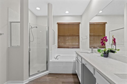 Villa ou maison à vendre à Kissimmee, Floride: 4 chambres, 180.32 m2 № 2356595 - photo 10
