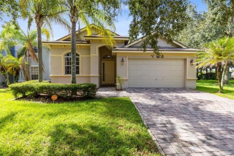 House in Kissimmee, Florida 4 bedrooms, 180.32 sq.m. № 2356595