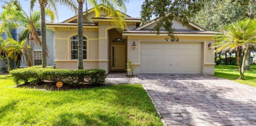 Villa ou maison à Kissimmee, Floride 4 chambres, 180.32 m2 № 2356595