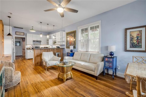 Casa en venta en New Smyrna Beach, Florida, 3 dormitorios, 121.52 m2 № 1914238 - foto 6