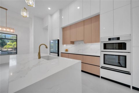 Villa ou maison à vendre à Cape Coral, Floride: 4 chambres, 179.77 m2 № 2199493 - photo 6
