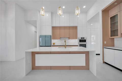 Villa ou maison à vendre à Cape Coral, Floride: 4 chambres, 179.77 m2 № 2199493 - photo 3