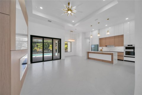 Villa ou maison à vendre à Cape Coral, Floride: 4 chambres, 179.77 m2 № 2199493 - photo 8