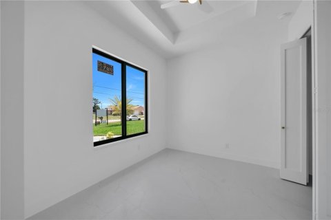 Villa ou maison à vendre à Cape Coral, Floride: 4 chambres, 179.77 m2 № 2199493 - photo 16