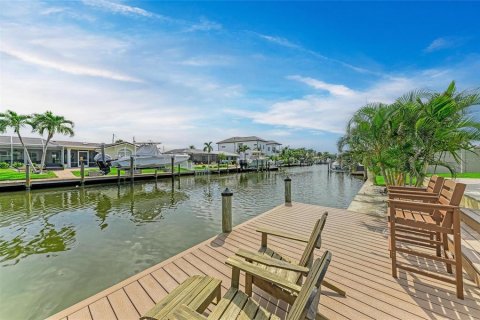 Villa ou maison à vendre à Holmes Beach, Floride: 4 chambres, 224.73 m2 № 1900804 - photo 21