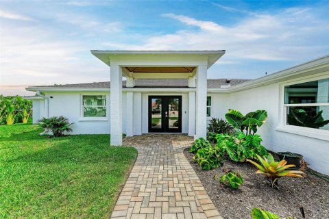 Villa ou maison à vendre à Holmes Beach, Floride: 4 chambres, 224.73 m2 № 1900804 - photo 2