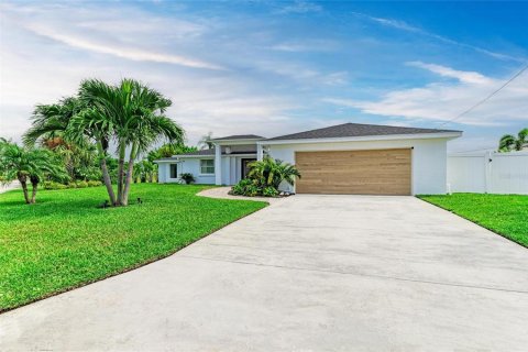 Villa ou maison à vendre à Holmes Beach, Floride: 4 chambres, 224.73 m2 № 1900804 - photo 3