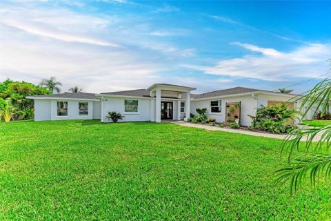Villa ou maison à vendre à Holmes Beach, Floride: 4 chambres, 224.73 m2 № 1900804 - photo 5