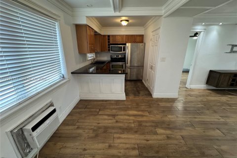Apartment in Hollywood, Florida 1 bedroom, 58.06 sq.m. № 2256139 - photo 3