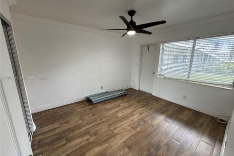 Apartment in Hollywood, Florida 1 bedroom, 58.06 sq.m. № 2256139 - photo 5