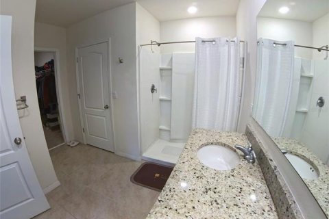 House in Saint Cloud, Florida 4 bedrooms, 170.01 sq.m. № 1849650 - photo 9