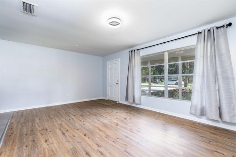 Купить виллу или дом в Мейтленд, Флорида 8 комнат, 130.43м2, № 1910606 - фото 5