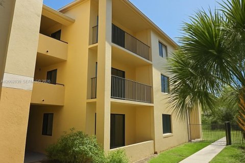 Condo in Sunrise, Florida, 1 bedroom  № 2068062