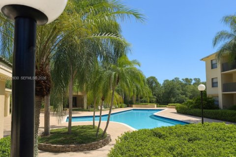 Condo in Sunrise, Florida, 1 bedroom  № 2068062 - photo 10