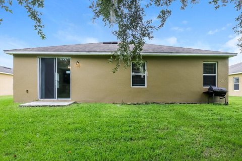 Villa ou maison à louer à Kissimmee, Floride: 4 chambres, 181.72 m2 № 2405622 - photo 16