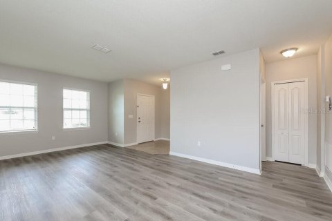 Villa ou maison à louer à Kissimmee, Floride: 4 chambres, 181.72 m2 № 2405622 - photo 3