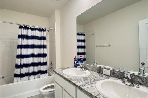 Casa en alquiler en Wesley Chapel, Florida, 5 dormitorios, 227.33 m2 № 1906436 - foto 11