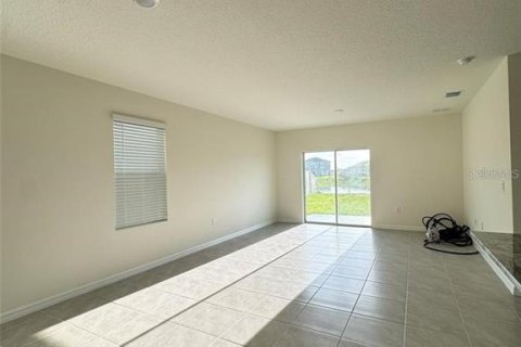 Casa en alquiler en Wesley Chapel, Florida, 5 dormitorios, 227.33 m2 № 1906436 - foto 3