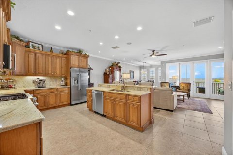 Townhouse in Dunedin, Florida 4 bedrooms, 263.1 sq.m. № 1829629 - photo 13