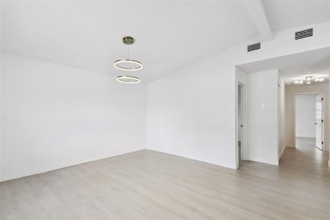 Купить виллу или дом в Тампа, Флорида 3 комнаты, 140.75м2, № 1909197 - фото 20