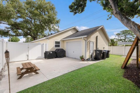 House in Bradenton, Florida 3 bedrooms, 122.63 sq.m. № 1902658 - photo 22