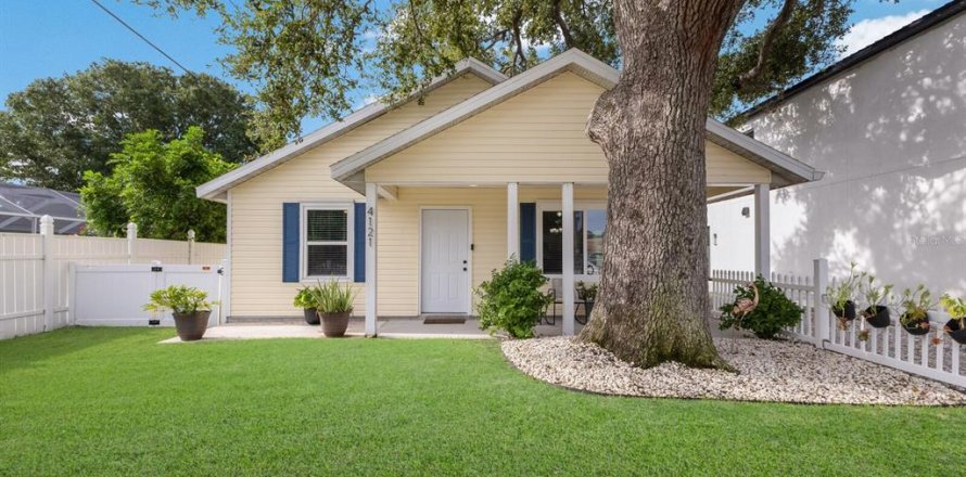 Casa en Bradenton, Florida 3 dormitorios, 122.63 m2 № 1902658