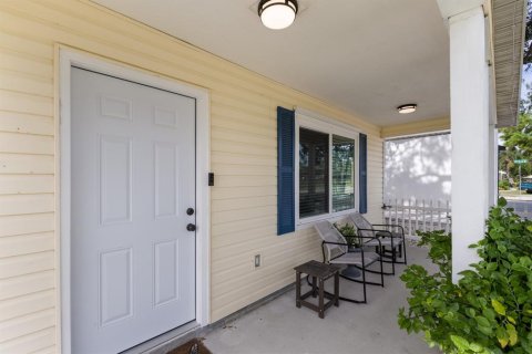 House in Bradenton, Florida 3 bedrooms, 122.63 sq.m. № 1902658 - photo 4