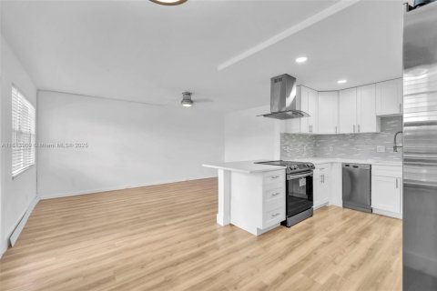 Condo in Boca Raton, Florida, 2 bedrooms  № 1712303 - photo 18