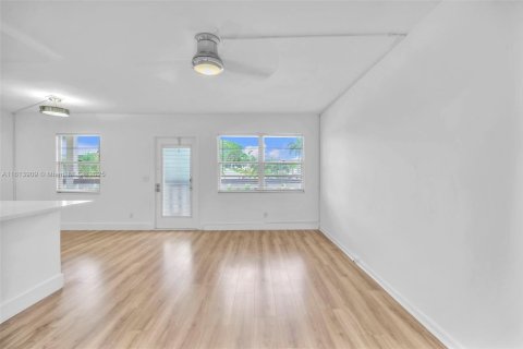 Condo in Boca Raton, Florida, 2 bedrooms  № 1712303 - photo 14