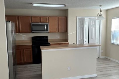 Adosado en alquiler en Orlando, Florida, 3 dormitorios, 173.91 m2 № 1819435 - foto 3