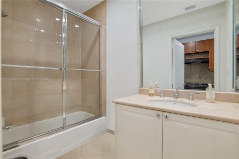 Купить кондоминиум в Авентура, Флорида 4 спальни, 299.15м2, № 1860641 - фото 30