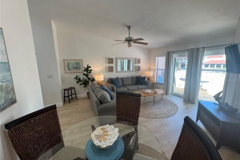 Copropriété à louer à Palm Harbor, Floride: 2 chambres, 90.58 m2 № 2166005 - photo 2