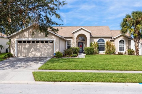 Villa ou maison à Clermont, Floride 3 chambres, 154.78 m2 № 2418477