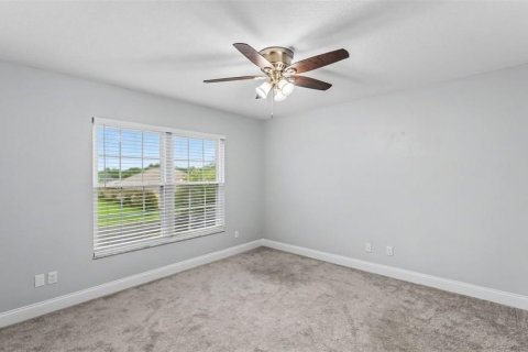 House in Lakeland, Florida 5 bedrooms, 246.01 sq.m. № 2150168 - photo 29