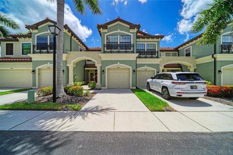 Townhouse in Sarasota, Florida 2 bedrooms, 149.76 sq.m. № 2312519