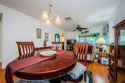 House in Clearwater, Florida 2 bedrooms, 86.86 sq.m. № 1750249 - photo 6