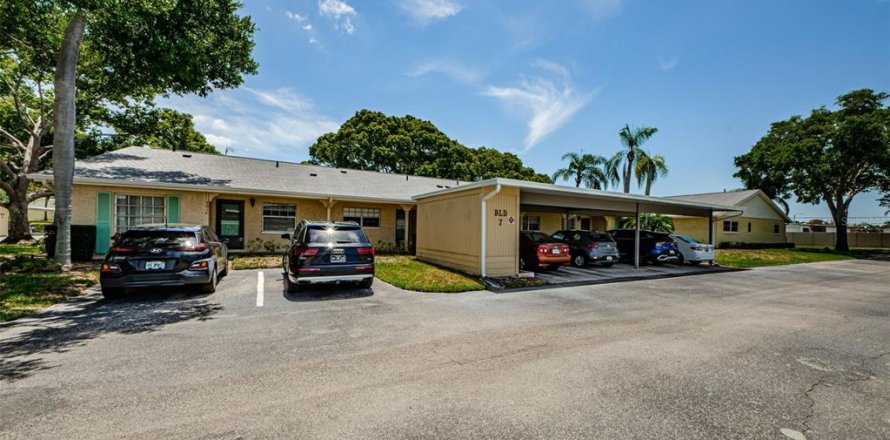 Villa ou maison à Clearwater, Floride 2 chambres, 86.86 m2 № 1750249