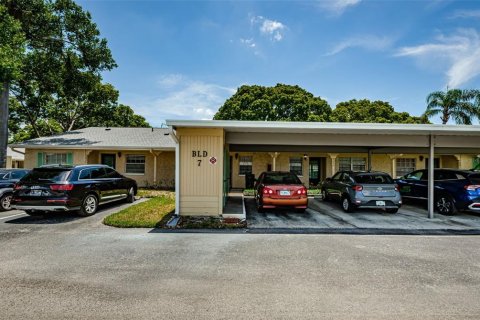 House in Clearwater, Florida 2 bedrooms, 86.86 sq.m. № 1750249 - photo 3
