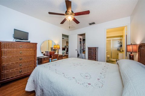 House in Clearwater, Florida 2 bedrooms, 86.86 sq.m. № 1750249 - photo 23