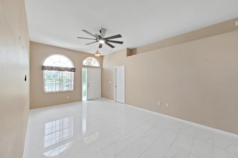 Villa ou maison à vendre à New Port Richey, Floride: 2 chambres, 107.86 m2 № 1881087 - photo 10