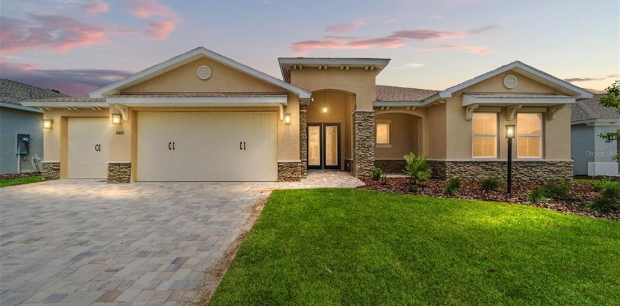 House in Ocala, Florida 3 bedrooms, 266.63 sq.m. № 1885850