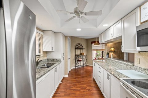 Copropriété à vendre à Clearwater, Floride: 3 chambres, 129.13 m2 № 2195890 - photo 13