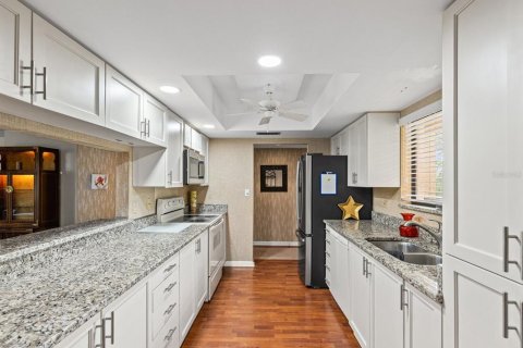 Copropriété à vendre à Clearwater, Floride: 3 chambres, 129.13 m2 № 2195890 - photo 12
