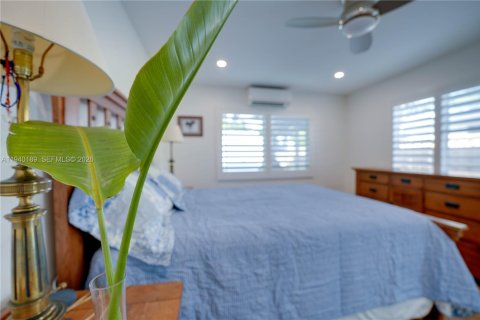 Купить коммерческую недвижимость в Форт-Лодердейл, Флорида 152.55м2, № 2009767 - фото 12