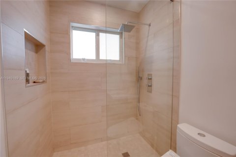 Купить коммерческую недвижимость в Форт-Лодердейл, Флорида 152.55м2, № 2009767 - фото 9