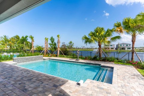 House in Palm Beach Gardens, Florida 4 bedrooms, 237.09 sq.m. № 2146385 - photo 18