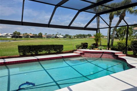 House in Venice, Florida 3 bedrooms, 208.94 sq.m. № 1579045 - photo 2