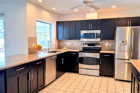 House in Venice, Florida 3 bedrooms, 208.94 sq.m. № 1579045 - photo 9