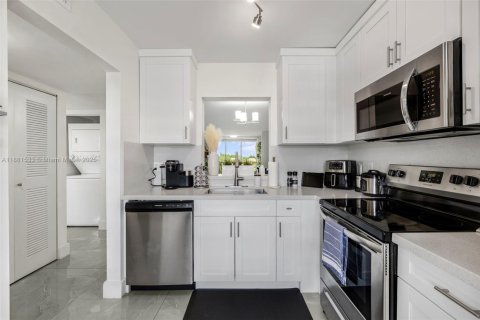 Купить кондоминиум в Лодерхилл, Флорида 2 спальни, 96.62м2, № 1932033 - фото 6