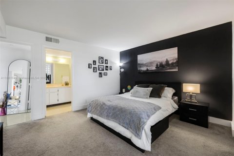 Купить кондоминиум в Лодерхилл, Флорида 2 спальни, 96.62м2, № 1932033 - фото 12